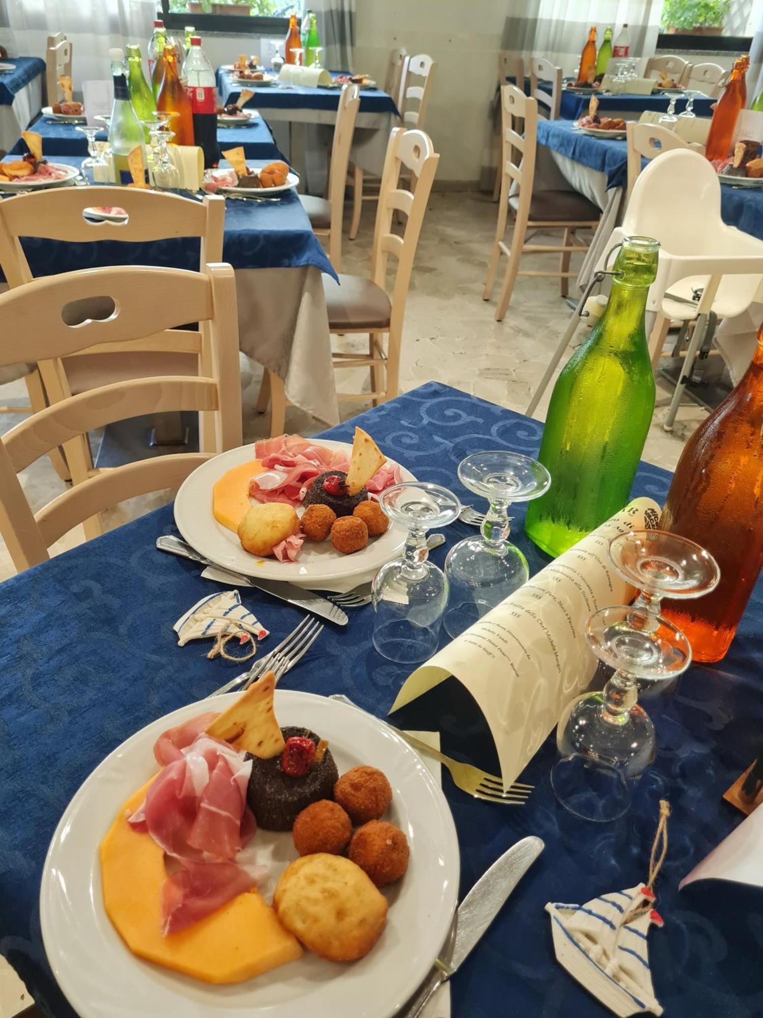 Hotel Dear Rimini Ngoại thất bức ảnh